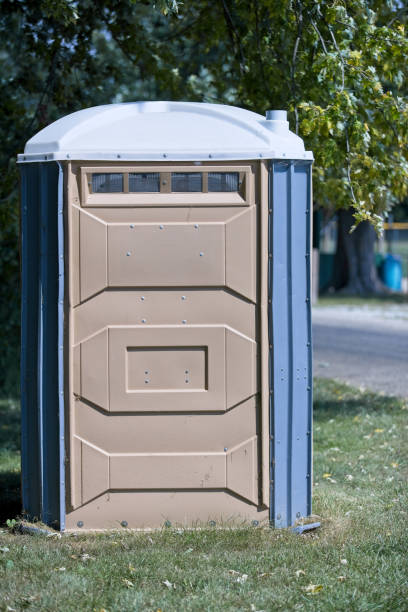 Portable bathroom rental in Arvin, CA